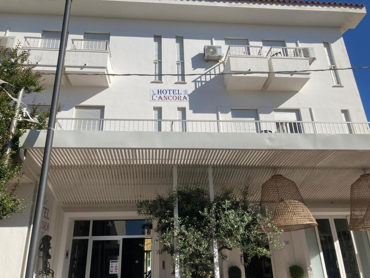 Hotel L'Ancora La Caletta Exterior foto